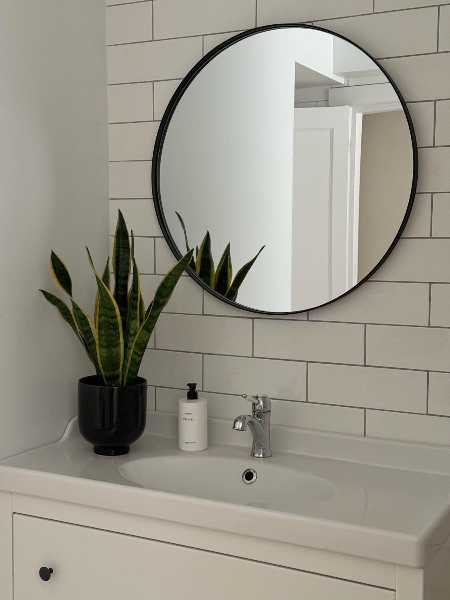 Comfortable And Stylish Apartment In Quiet Area Downtown Reykjavík Exteriör bild